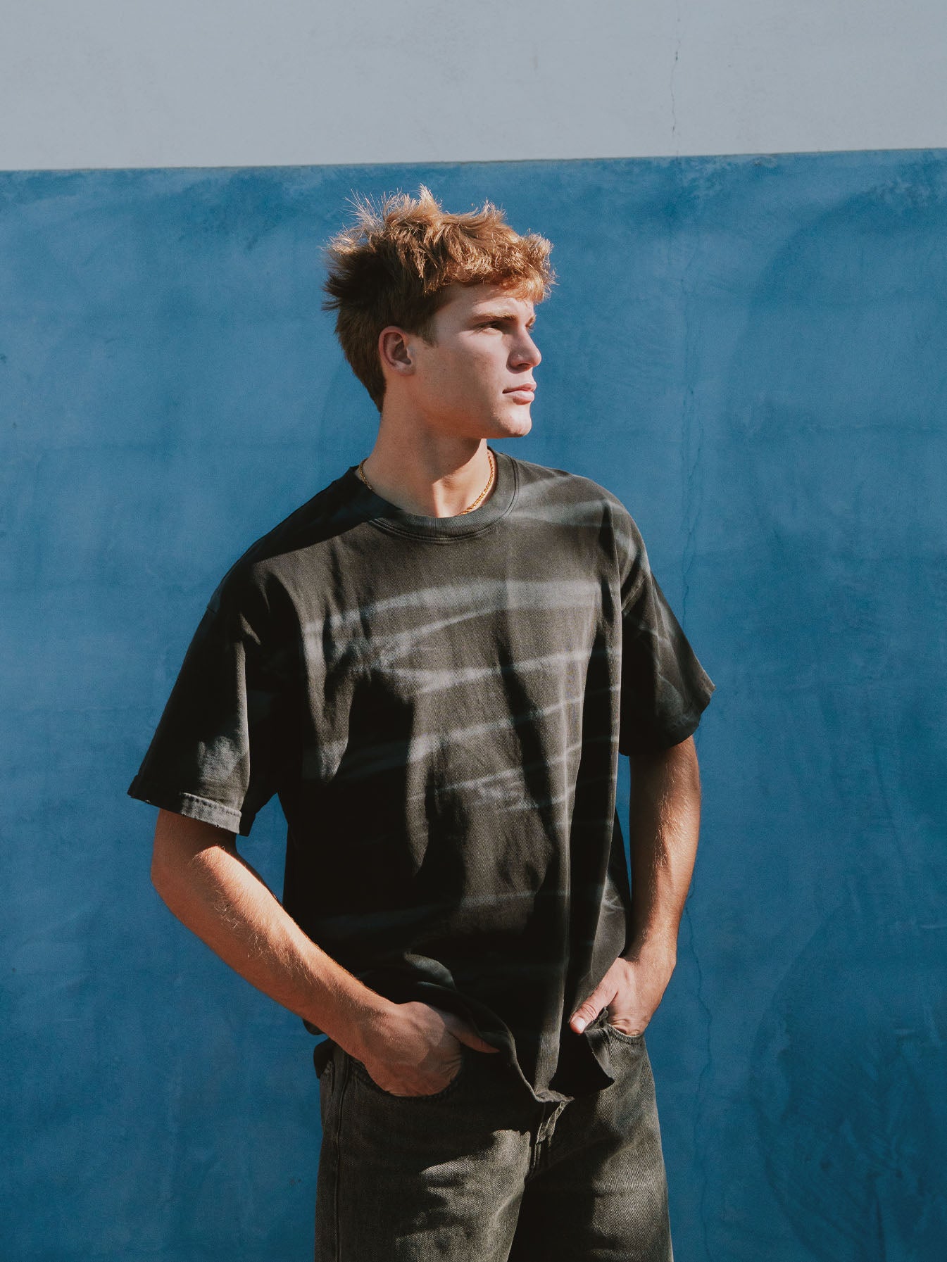 Model is 5'9" wearing size L